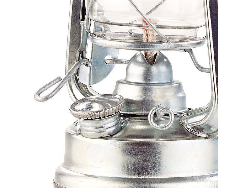 Galvanized kerosene lamp/hurricane lantern