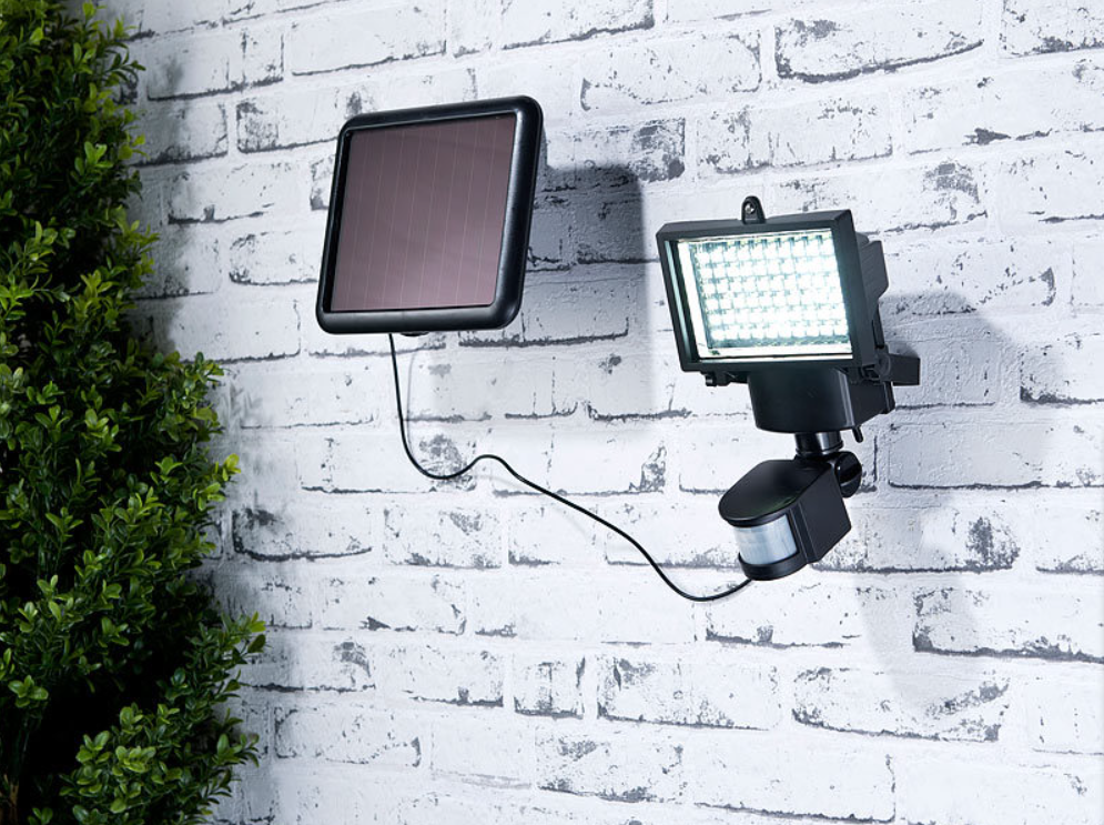 Solar LED Light - 600 Lumens - Motion Sensor/Motion Detector