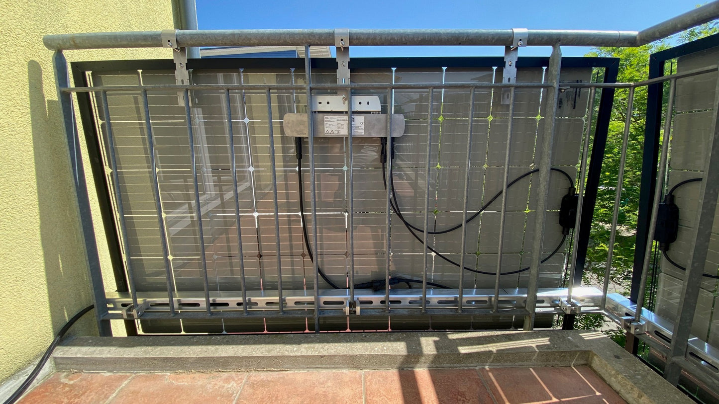 Balcony power plant Complete package for the balcony (with round rods), ready-to-connect photovoltaic system